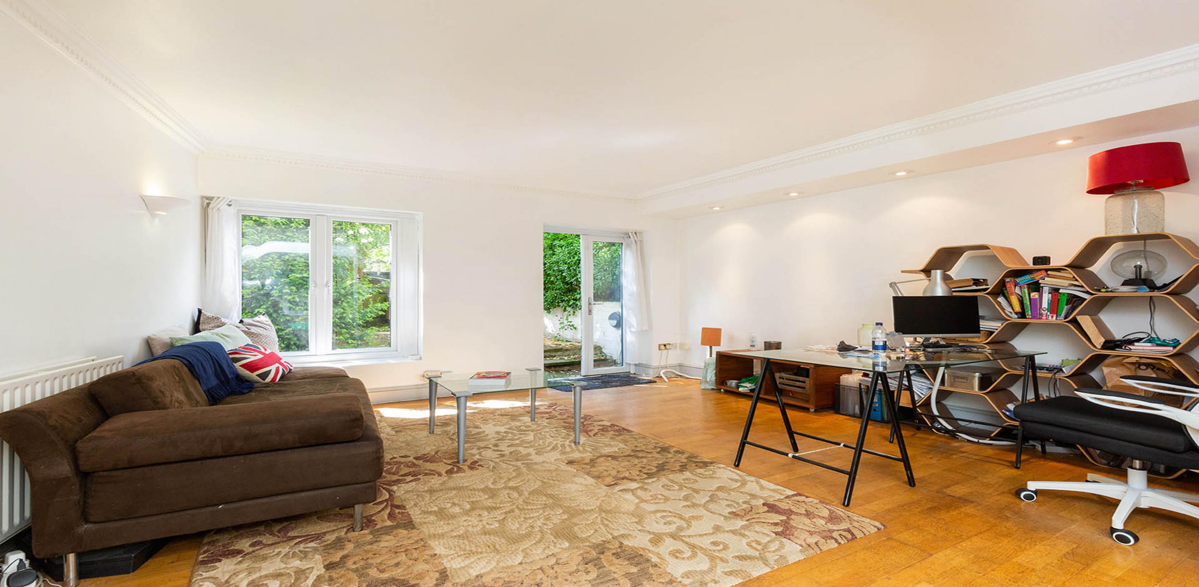 			2 Bedroom, 1 bath, 1 reception Flat			 Acol Road, WEST HAMPSTEAD NW6